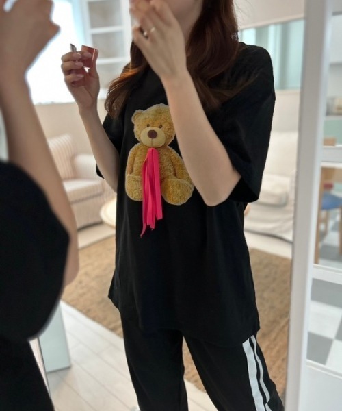 ipugo(イプゴ)の「ipugo/イプゴ リボン付き ベア ビッグTシャツ 秋物 秋服 2026年秋冬(Tシャツ/カットソー・レディース・ホワイト/ブラック・FREE)」の11枚目の写真