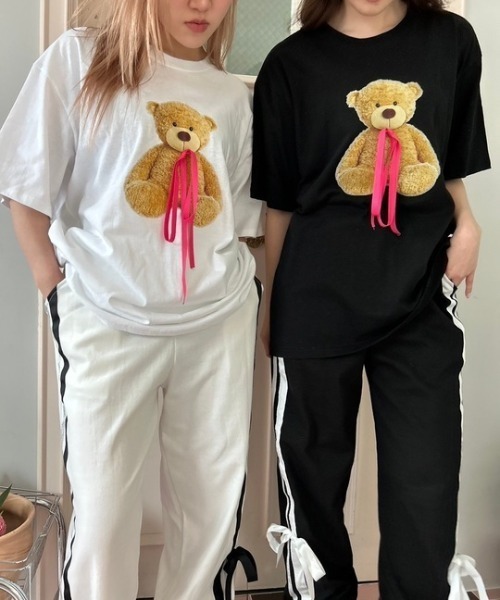 ipugo(イプゴ)の「ipugo/イプゴ リボン付き ベア ビッグTシャツ 秋物 秋服 2026年秋冬(Tシャツ/カットソー・レディース・ホワイト/ブラック・FREE)」の15枚目の写真