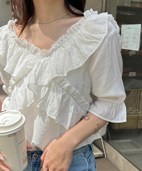 RANAN(ラナン)の「2WAYオフショルフリルブラウス(シャツ/ブラウス・レディース・ブラック/オフホワイト/ピンク/ホワイト/ブルー・LL/L/M/S)」の21枚目の写真