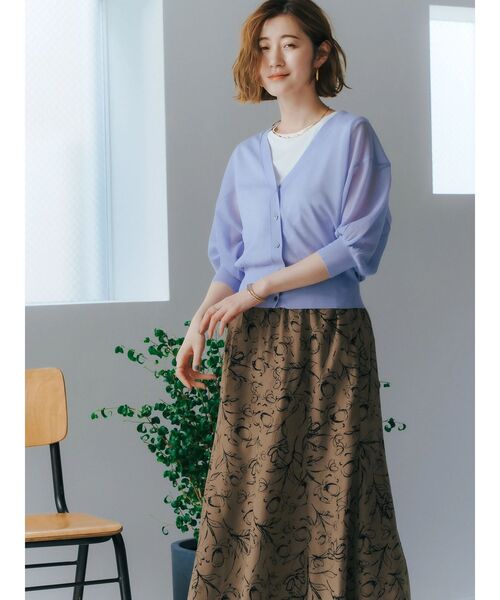 YECCA VECCA（イェッカヴェッカ）の「シアーニットVネックカーディガン（カーディガン/ボレロ・レディース・ブラック/ライトベージュ/ブラウン/ラベンダー・FREE）」の19枚目の写真