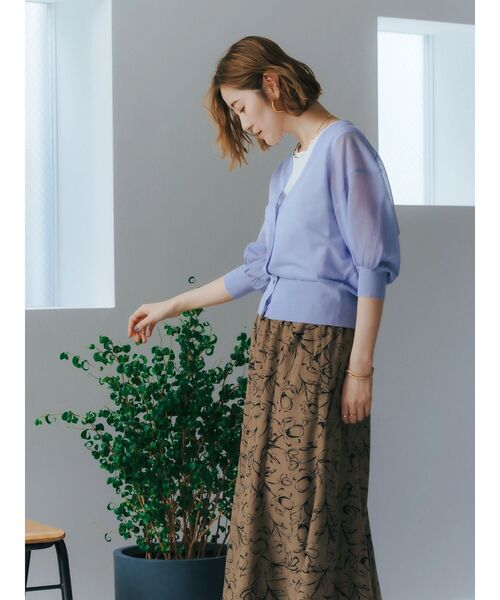 YECCA VECCA（イェッカヴェッカ）の「シアーニットVネックカーディガン（カーディガン/ボレロ・レディース・ブラック/ライトベージュ/ブラウン/ラベンダー・FREE）」の20枚目の写真