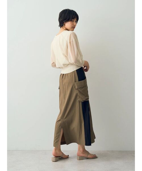 YECCA VECCA（イェッカヴェッカ）の「シアーニットVネックカーディガン（カーディガン/ボレロ・レディース・ブラック/ライトベージュ/ブラウン/ラベンダー・FREE）」の11枚目の写真