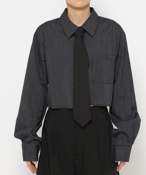 FOREVER 21(フォーエバー トゥエンティーワン)の「【2024FW】ネクタイ付きクロップドシャツ(シャツ/ブラウス・レディース・ブラック/ライトブルー/オフホワイト/ブルー・SMALL/MEDIUM)」の17枚目の写真