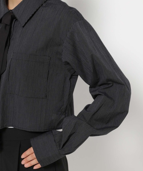 FOREVER 21(フォーエバー トゥエンティーワン)の「【2024FW】ネクタイ付きクロップドシャツ(シャツ/ブラウス・レディース・ブラック/ライトブルー/オフホワイト/ブルー・SMALL/MEDIUM)」の13枚目の写真