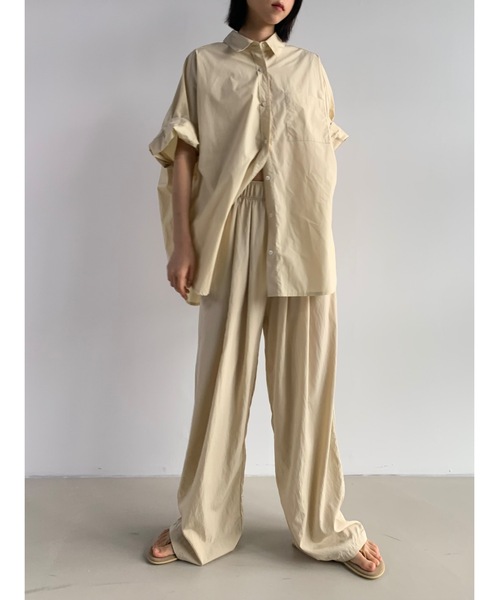 Didot.showroom(ディドット ショールーム)の「《 UNISEX 》ツータックナイロンワイドパンツ(スウェットパンツ・レディース・ミント/サンドベージュ/ブラック/チャコール・FREE)」の8枚目の写真