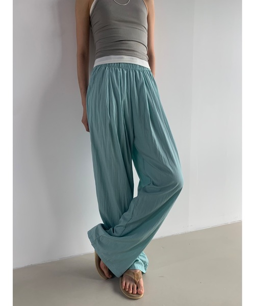 Didot.showroom(ディドット ショールーム)の「《 UNISEX 》ツータックナイロンワイドパンツ(スウェットパンツ・レディース・ミント/サンドベージュ/ブラック/チャコール・FREE)」の14枚目の写真