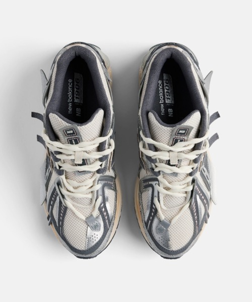 NEW BALANCE（ニューバランス）の「1906A（スニーカー・メンズ・シルバー・22.0cm/22.5cm/23.0cm/23.5cm/24.0cm/24.5cm/25.0cm/25.5cm/26.0cm/26.5cm/27.0cm/27.5cm/28.0cm/28.5cm/29.0cm/30.0cm）」の4枚目の写真