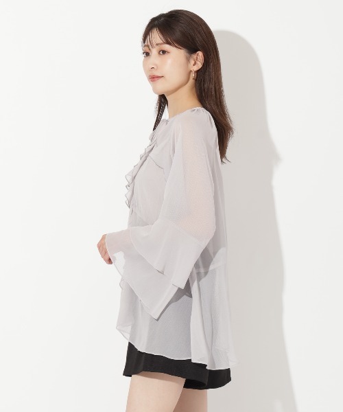 AND COUTURE（アンドクチュール）の「バタフライチュニック（チュニック・レディース・ライトグレー/ベージュ/ネイビー・FREE）」の5枚目の写真
