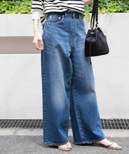 FORK&SPOON（フォークアンドスプーン）の「FORK&SPOON　JFデニムバギーパンツ（デニムパンツ・レディース・ワンウォッシュ/ブルー系その他・1/2）」の9枚目の写真