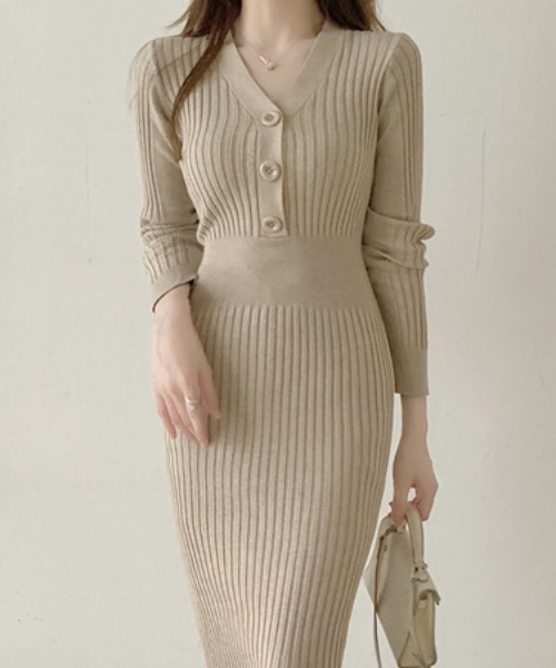 【セール】Vネックリブニットワンピース（ワンピース）｜emi+（エミプラス）
