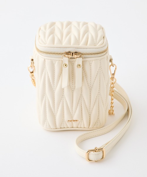 one after another NICE CLAUP（ワンアフターアナザーナイスクラップ）の「シャーリングミニバニティバッグ（ショルダーバッグ・レディース・ピンク/ブラック/アイボリー・FREE）」の4枚目の写真