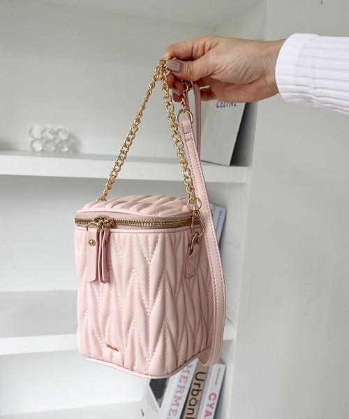 one after another NICE CLAUP（ワンアフターアナザーナイスクラップ）の「シャーリングミニバニティバッグ（ショルダーバッグ・レディース・ピンク/ブラック/アイボリー・FREE）」の16枚目の写真