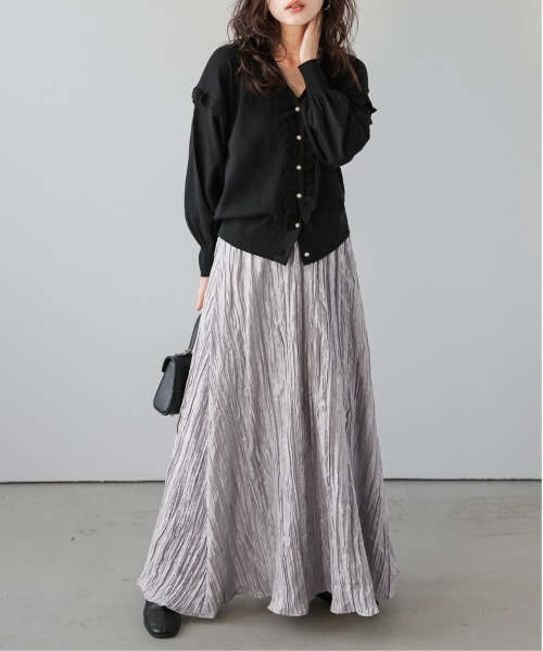 La-gemme(ラジェム)の「シャイニーワッシャーロングスカート(スカート・レディース・シルバー/ブラック/ブロンズ・フリー)」の2枚目の写真