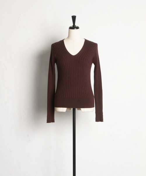 tocco closet(トッコ クローゼット)の「【ZOZO限定】スリーブハートボタンVネックリブニット(ニット/セーター・レディース・グレイッシュブルー/アイボリー/ブラック/ブラウン/ピンク・M)」の11枚目の写真