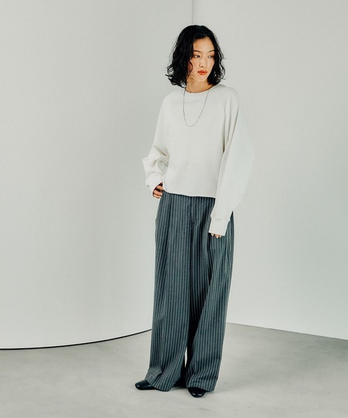 LEPSIM（レプシィム）の「ラグランリブプルオーバー　140539（Tシャツ/カットソー・レディース・ブラック/オフホワイト/レッド/ピンク/キナリ/エメラルドブルー/チャコールグレー・TALL/FREE）」の15枚目の写真