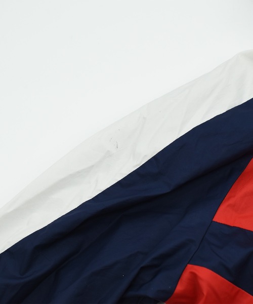 PUMA（プーマ）の「【ヴィンテージ古着】PUMA フルジップジャケット（ブルゾン・メンズ・レッド・SMALL）」の5枚目の写真