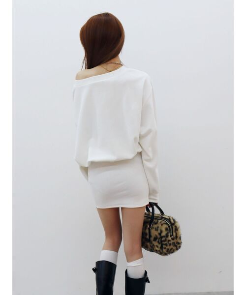 EVRIS（エヴリス）の「ワンポイントスウェットオフショルミニワンピース（ワンピース・レディース・ホワイト/ブラック/グレー・FREE）」の22枚目の写真