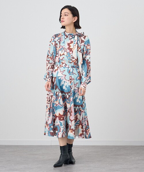 ANAYI(アナイ)の「【セットアップ対応商品】アートフラワープリントサイドボウタイ ブラウス(シャツ/ブラウス・レディース・グリーン系その他/ブルー系その他・36/38)」の13枚目の写真