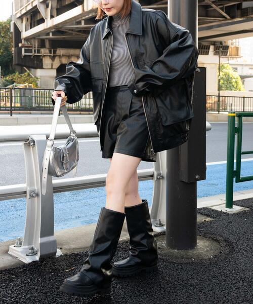 WEGO（ウィゴー）の「WEGO/ヴィンテージライクPUショートパンツ（その他パンツ・レディース・ブラック・MEDIUM/SMALL/X-SMALL）」の3枚目の写真