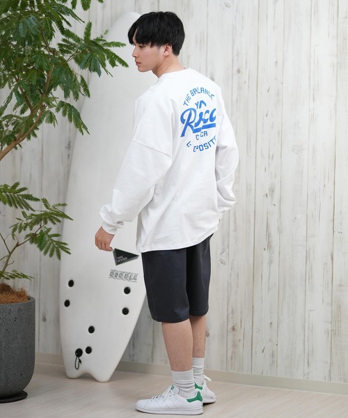 RVCA（ルーカ）の「RVCA/ルーカ ロンTee/長袖Tシャツ ラウンドロゴ オーバーサイズ ユニセックス BF041-152（Tシャツ/カットソー・メンズ・ベージュ/ホワイト/ブラック・L/M/S）」の9枚目の写真