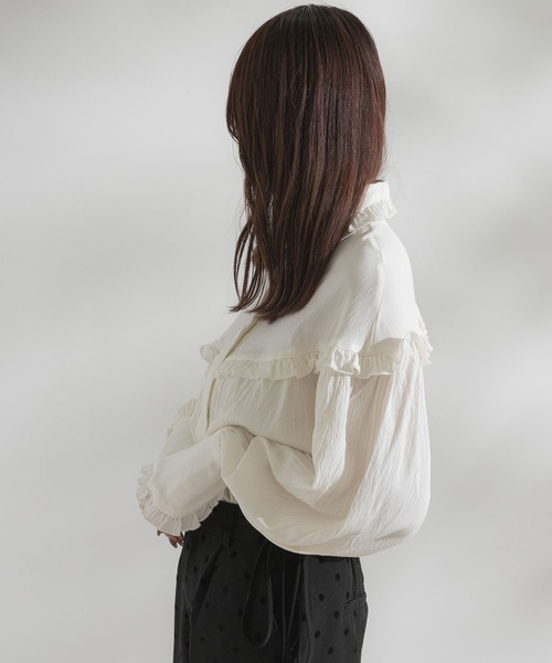 rectangle(レクタングル)の「2wayフリルネックボリュームブラウス(シャツ/ブラウス・レディース・ホワイト・SMALL/MEDIUM/LARGE)」の6枚目の写真