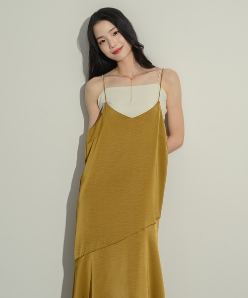 NEUNA(ヌナ)の「ワッシャーサテンキャミワンピース(ワンピース・レディース・イエロー/チャコールグレー/ベージュ・FREE)」の7枚目の写真