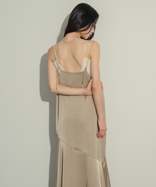 NEUNA(ヌナ)の「ワッシャーサテンキャミワンピース(ワンピース・レディース・イエロー/チャコールグレー/ベージュ・FREE)」の20枚目の写真