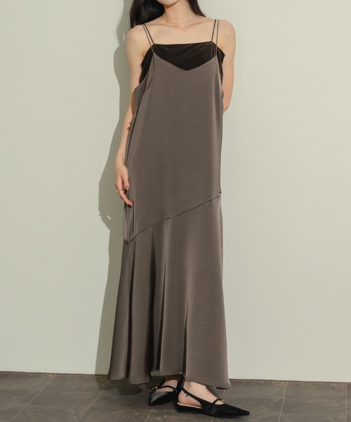 NEUNA(ヌナ)の「ワッシャーサテンキャミワンピース(ワンピース・レディース・イエロー/チャコールグレー/ベージュ・FREE)」の17枚目の写真