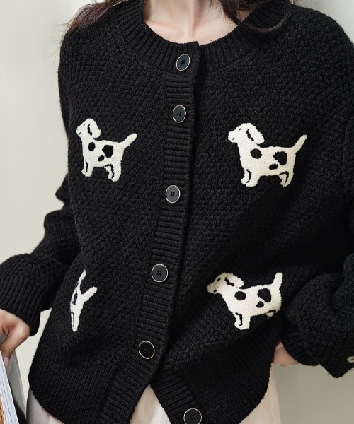 GEMEDA(ジェメダ)の「子犬カーディガンセーター(カーディガン/ボレロ・レディース・ブラック・M)」の2枚目の写真