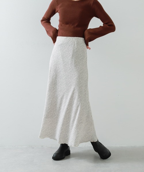 SENSE OF PLACE by URBAN RESEARCH(センスオブプレイスバイアーバンリサーチ)の「ドットナロースカート(スカート・レディース・ブラウン系その他/ブラック系その他/ホワイト系その他・SMALL/MEDIUM)」の4枚目の写真