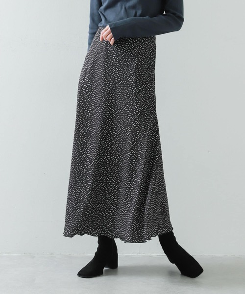 SENSE OF PLACE by URBAN RESEARCH(センスオブプレイスバイアーバンリサーチ)の「ドットナロースカート(スカート・レディース・ブラウン系その他/ブラック系その他/ホワイト系その他・SMALL/MEDIUM)」の3枚目の写真