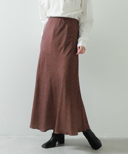 SENSE OF PLACE by URBAN RESEARCH(センスオブプレイスバイアーバンリサーチ)の「ドットナロースカート(スカート・レディース・ブラウン系その他/ブラック系その他/ホワイト系その他・SMALL/MEDIUM)」の1枚目の写真