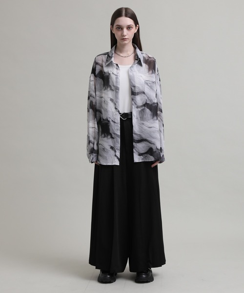 ELLUV(エルブ)の「【ELLUV/エルヴ】シルキーシフォンマーブル 長袖オーバーシアーシャツ(シャツ/ブラウス・メンズ・ブラック/ブルー/ホワイト・S/M/L)」の14枚目の写真
