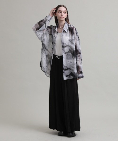 ELLUV(エルブ)の「【ELLUV/エルヴ】シルキーシフォンマーブル 長袖オーバーシアーシャツ(シャツ/ブラウス・メンズ・ブラック/ブルー/ホワイト・S/M/L)」の15枚目の写真