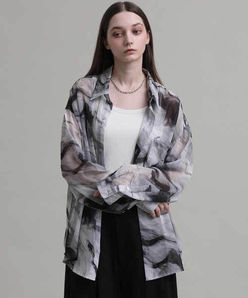 ELLUV(エルブ)の「【ELLUV/エルヴ】シルキーシフォンマーブル 長袖オーバーシアーシャツ(シャツ/ブラウス・メンズ・ブラック/ブルー/ホワイト・S/M/L)」の12枚目の写真