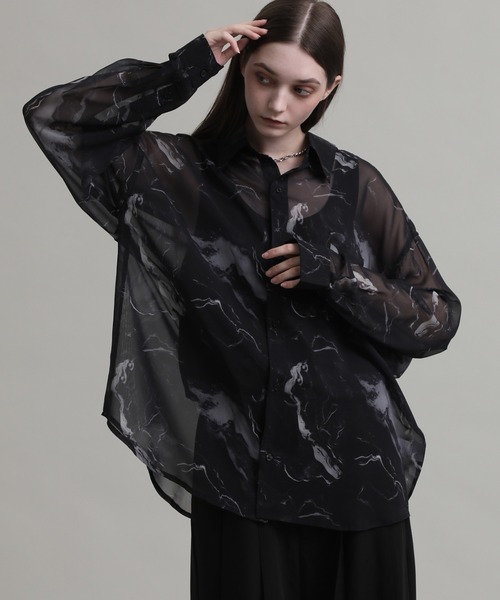 ELLUV(エルブ)の「【ELLUV/エルヴ】シルキーシフォンマーブル 長袖オーバーシアーシャツ(シャツ/ブラウス・メンズ・ブラック/ブルー/ホワイト・S/M/L)」の19枚目の写真