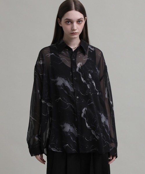 ELLUV(エルブ)の「【ELLUV/エルヴ】シルキーシフォンマーブル 長袖オーバーシアーシャツ(シャツ/ブラウス・メンズ・ブラック/ブルー/ホワイト・S/M/L)」の21枚目の写真