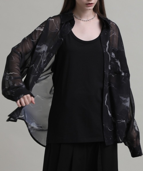 ELLUV(エルブ)の「【ELLUV/エルヴ】シルキーシフォンマーブル 長袖オーバーシアーシャツ(シャツ/ブラウス・メンズ・ブラック/ブルー/ホワイト・S/M/L)」の22枚目の写真