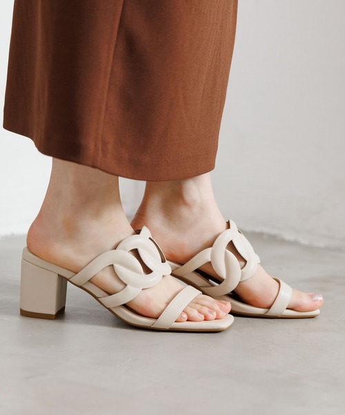 HIMIKO】【ZOZOTOWN限定】カットワークミュールサンダル/650201