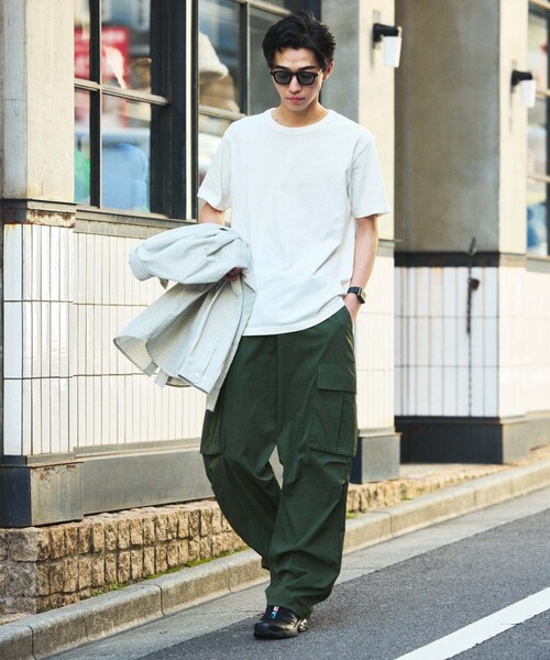 FREAK'S STORE(フリークスストア)の「限定展開 AiRide/エアライド ワイドシルエット カーゴパンツ(その他パンツ・メンズ・チャコールグレー/ブラック/オリーブ・SMALL/LARGE/MEDIUM)」の5枚目の写真