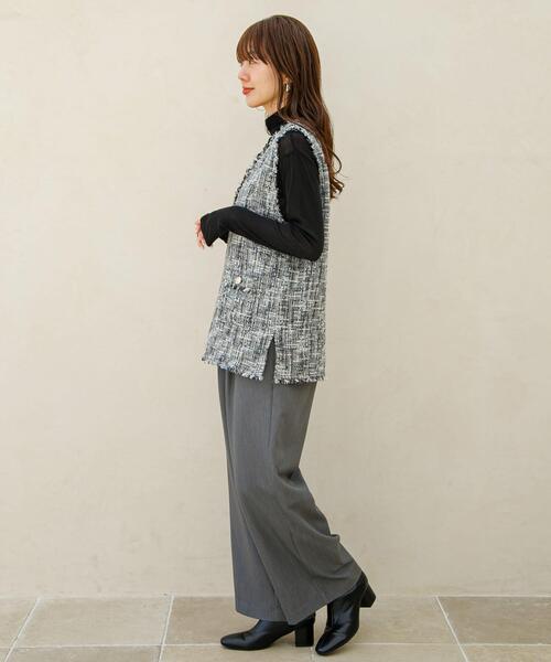 URBAN RESEARCH Sonny Label（アーバンリサーチサニーレーベル）の「『WEB/一部店舗限定』ツイードVネックベスト（ベスト・レディース・ベージュ/ブラック・FREE）」の8枚目の写真