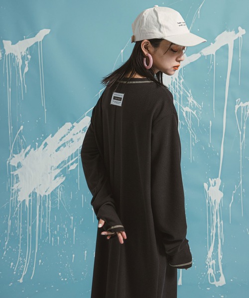 bohmal（ボマール）の「ワッフルボリュームマキシワンピース（ワンピース・レディース・ブルー/チャコールグレー/グレー/ブラック/アイボリー/ライム/ピンク・MEDIUM/TALL/MEDIUM）」の4枚目の写真