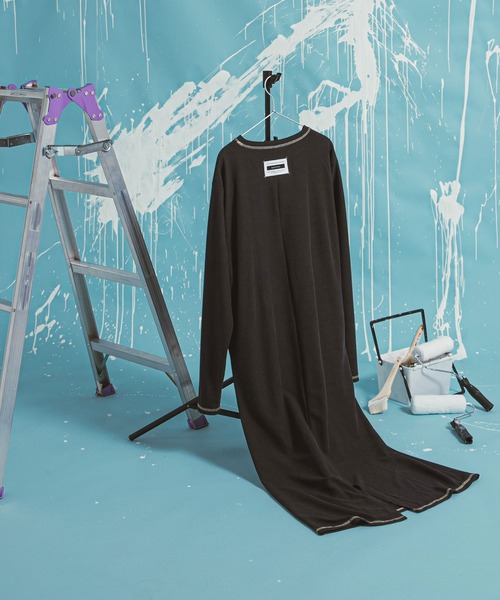 bohmal（ボマール）の「ワッフルボリュームマキシワンピース（ワンピース・レディース・ブルー/チャコールグレー/グレー/ブラック/アイボリー/ライム/ピンク・MEDIUM/TALL/MEDIUM）」の8枚目の写真