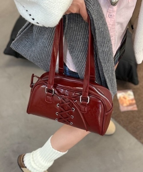 ROOPTOKYO(ループトウキョウ)の「フェイクレザー 編み上げリボンデザイン ハンドバック(ハンドバッグ・レディース・シルバー/ブラック/ブラウン/レッド・FREE)」の3枚目の写真