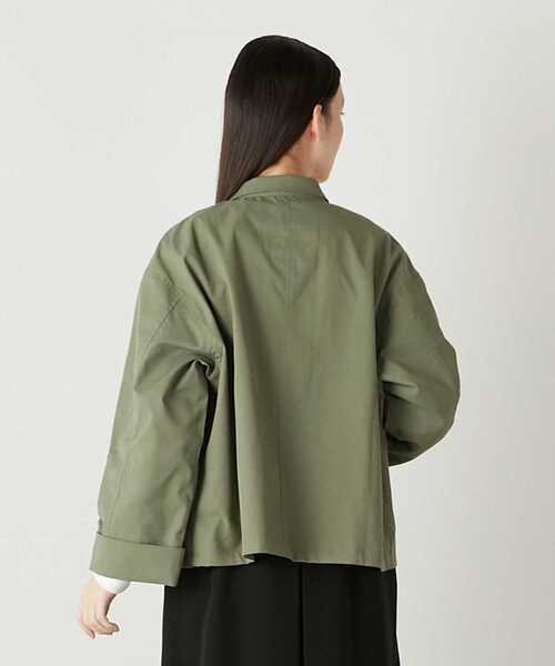 LOGEMENT DE CLAIRE(ロジュモンドクレール)の「フロントジップショートジャケット(ブルゾン・レディース・ネイビー/オフホワイト/カーキ・FREE)」の8枚目の写真