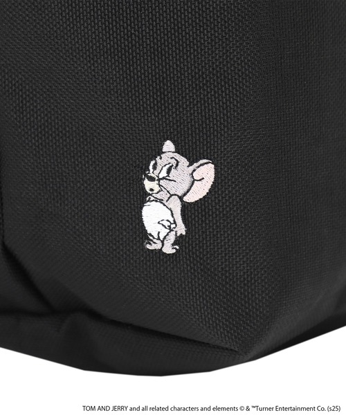 Manhattan Portage(マンハッタンポーテージ)の「Clearview Shoulder Bag Back Pocket / TOM AND JERRY / 85TH(ショルダーバッグ・レディース・ブラック・MEDIUM)」の11枚目の写真
