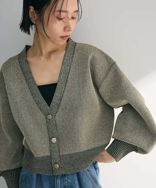 ELENCARE DUE（エレンカーレデュエ）の「・ELENCARE DUE ラメVネックカーディガン（カーディガン/ボレロ・レディース・アイボリー/ミント/グレイッシュベージュ/ブラック・FREE）」の2枚目の写真