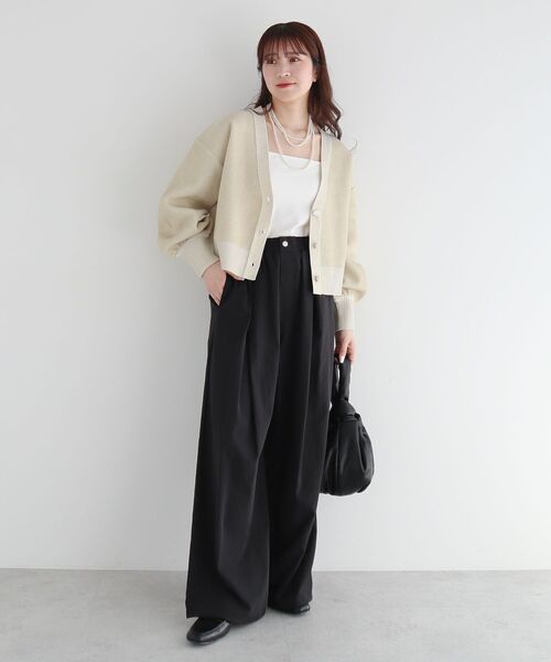 ELENCARE DUE（エレンカーレデュエ）の「・ELENCARE DUE ラメVネックカーディガン（カーディガン/ボレロ・レディース・アイボリー/ミント/グレイッシュベージュ/ブラック・FREE）」の16枚目の写真