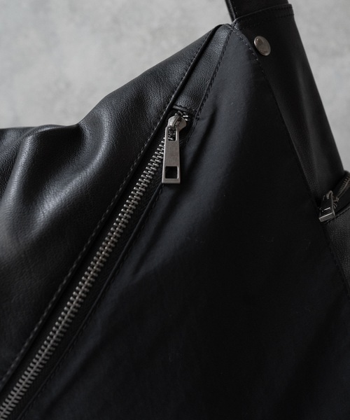cii（シー）の「Slash zip shoulder bag/スラッシュジップショルダーバッグ（ショルダーバッグ・メンズ・ブラック/ブラック系その他2/ブラック系その他・FREE）」の19枚目の写真