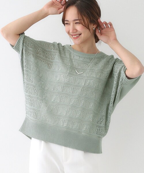 SHOO・LA・RUE(シューラルー)の「【洗える/S-LL/2点セット】着るだけでコーデが決まる 透かし柄ドルマンニット+タンクトップ(その他トップス・レディース・ネイビー/グリーン系/ナチュラル・01/02/03)」の3枚目の写真
